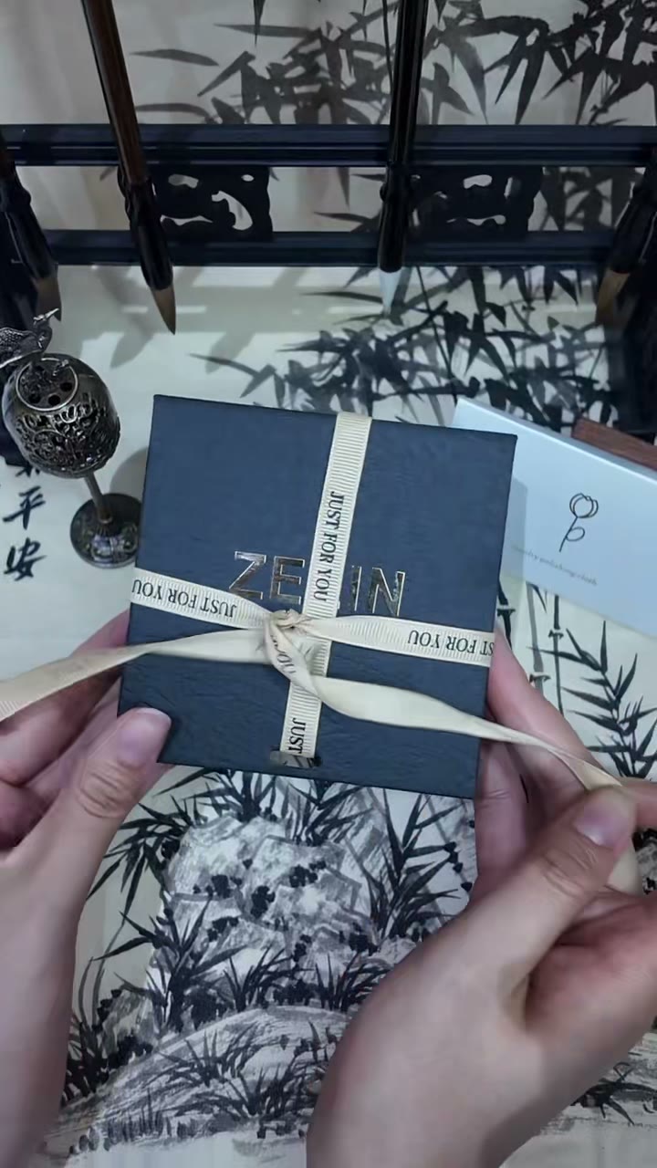 ZEN porcelain jewelry presentation being opened.